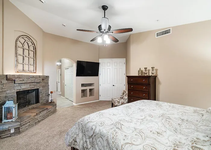 Holiday home Pinnacle Perfection By Porter Heated Pool W Outdoor Putting *