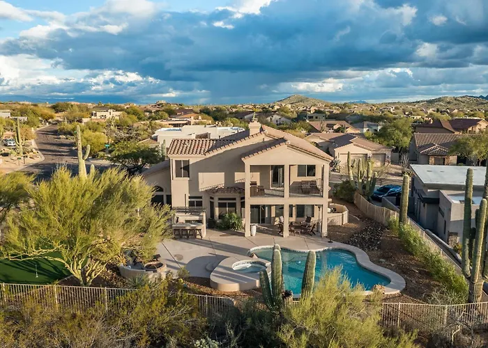 Pinnacle Perfection By Porter Heated Pool W Outdoor Putting Holiday home