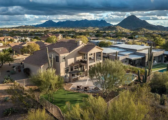 Pinnacle Perfection By Porter Heated Pool W Outdoor Putting Holiday home