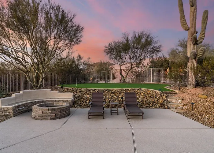 Pinnacle Perfection By Porter Heated Pool W Outdoor Putting Holiday home Scottsdale